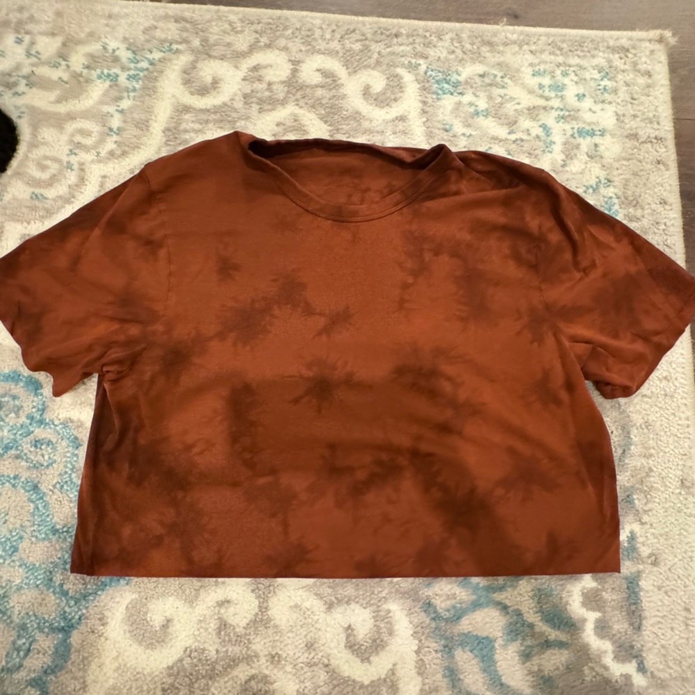 Men’s Lululemon fundamental tee
